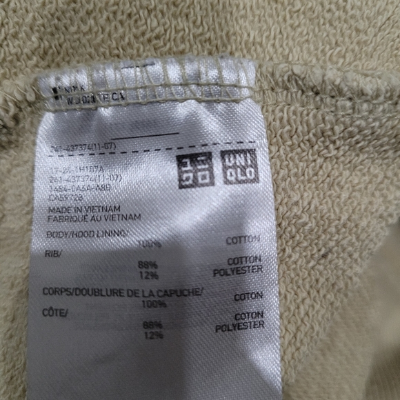 XS Uniqlo hoodie - Picture 3 of 3